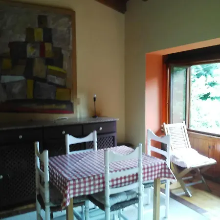 Feriehus Casa El Cuetu Rales (Llanes)
